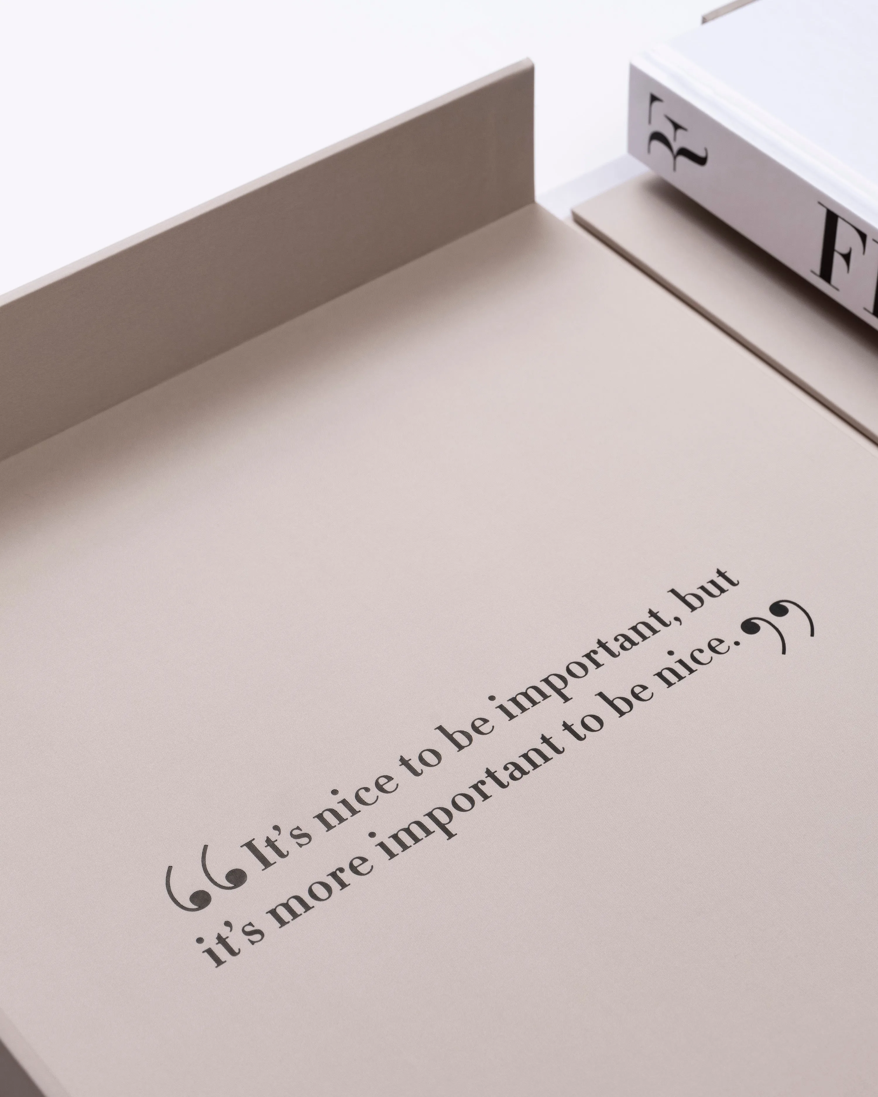 Federer (Ultimate-Signed) Assouline