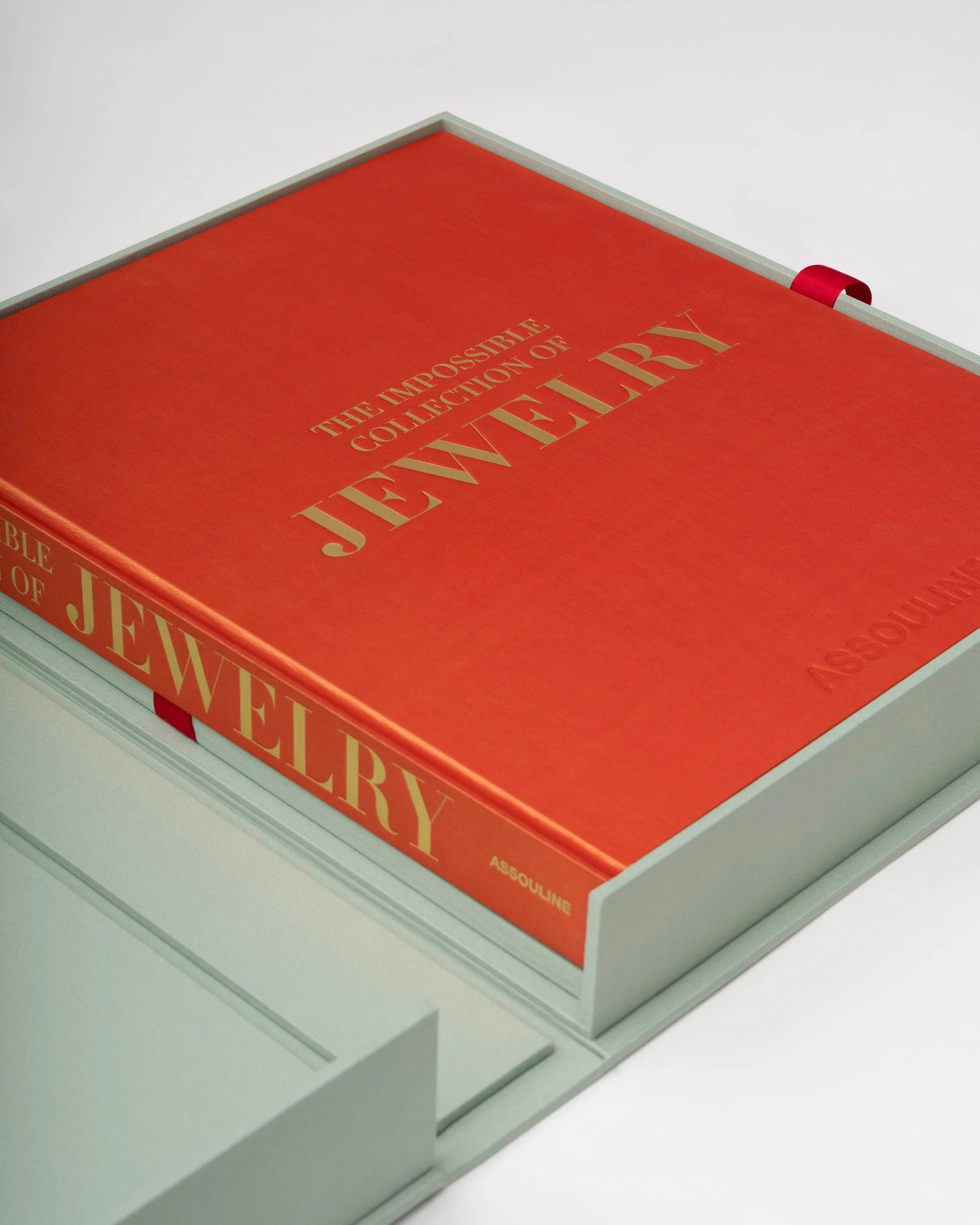 The Impossible Collection of Jewelry Assouline